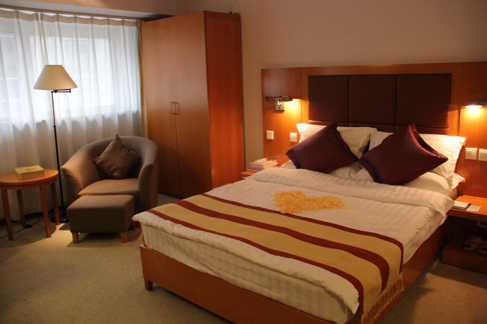 The North Garden Hotel Beijing Wangfujing Exterior foto